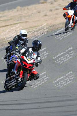 media/Feb-05-2023-Classic Track Day (Sun) [[c35aca4a42]]/Group 2/session 1 turn 9/